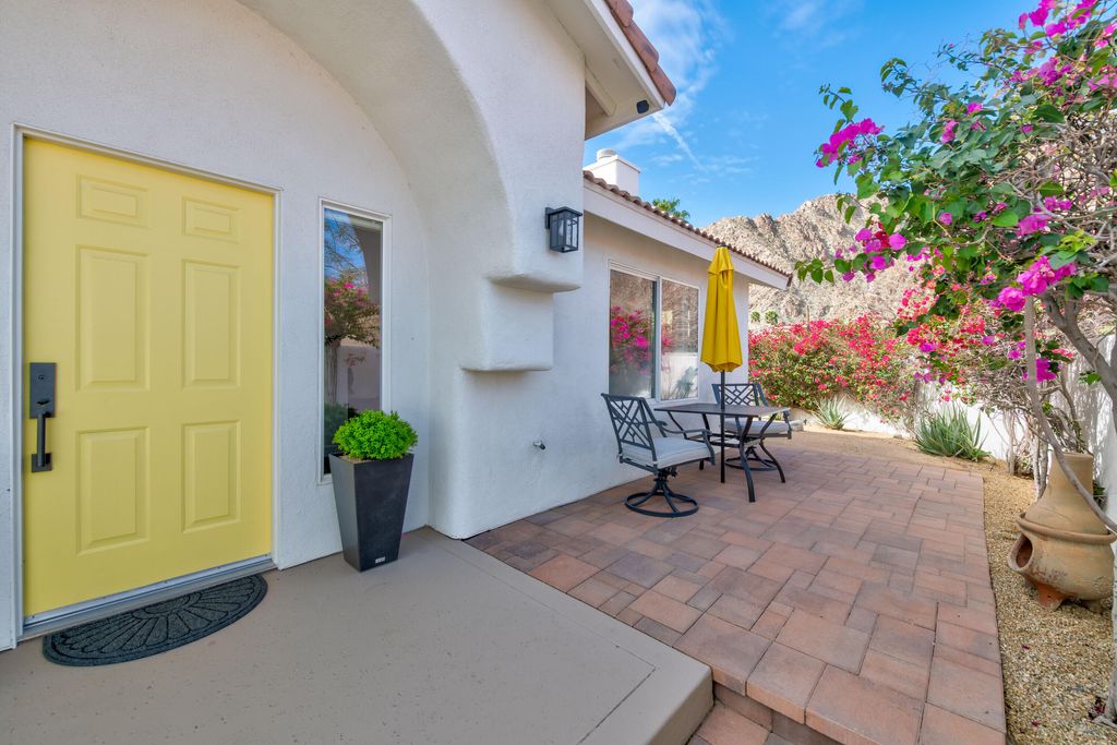 Photo of 77265 Calle Sonora, La Quinta, CA 92253 (MLS # 219143609)