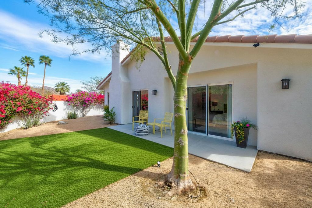 Photo of 77265 Calle Sonora, La Quinta, CA 92253 (MLS # 219143609)