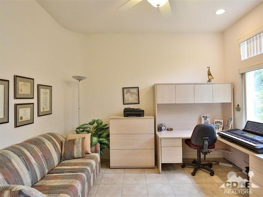 listing image 10994771852340558523
