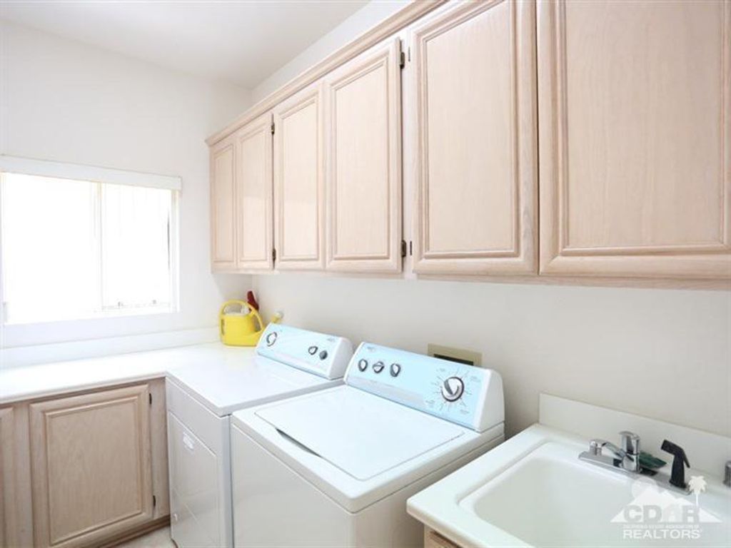 listing image 10998548776556882140