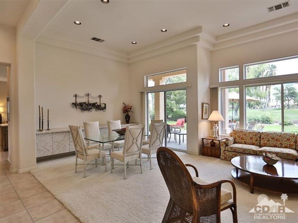 listing image 10997789418289507410