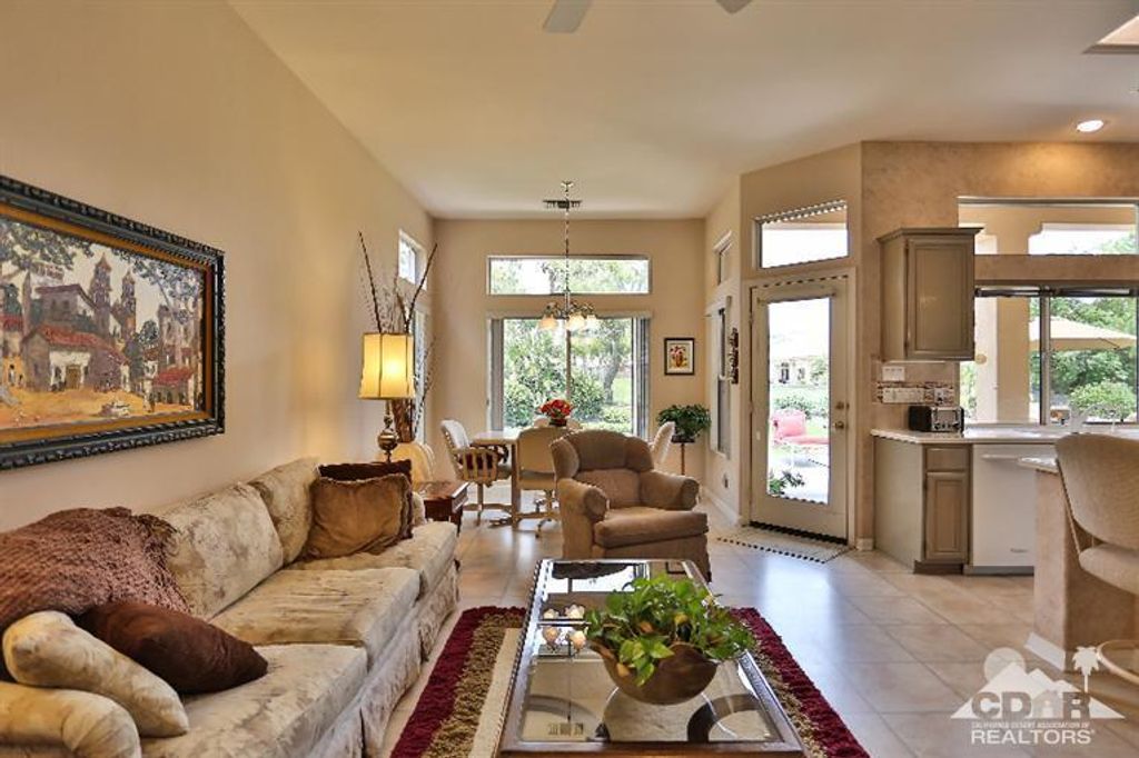 listing image 10990479517273342269