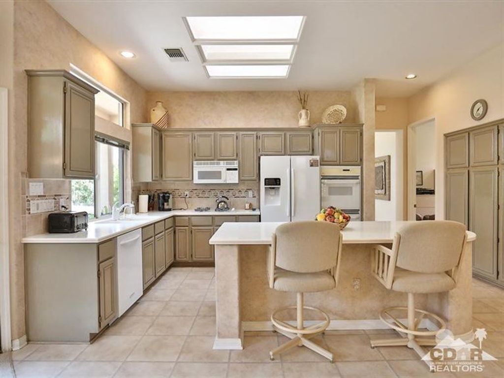 listing image 10999197977577527707