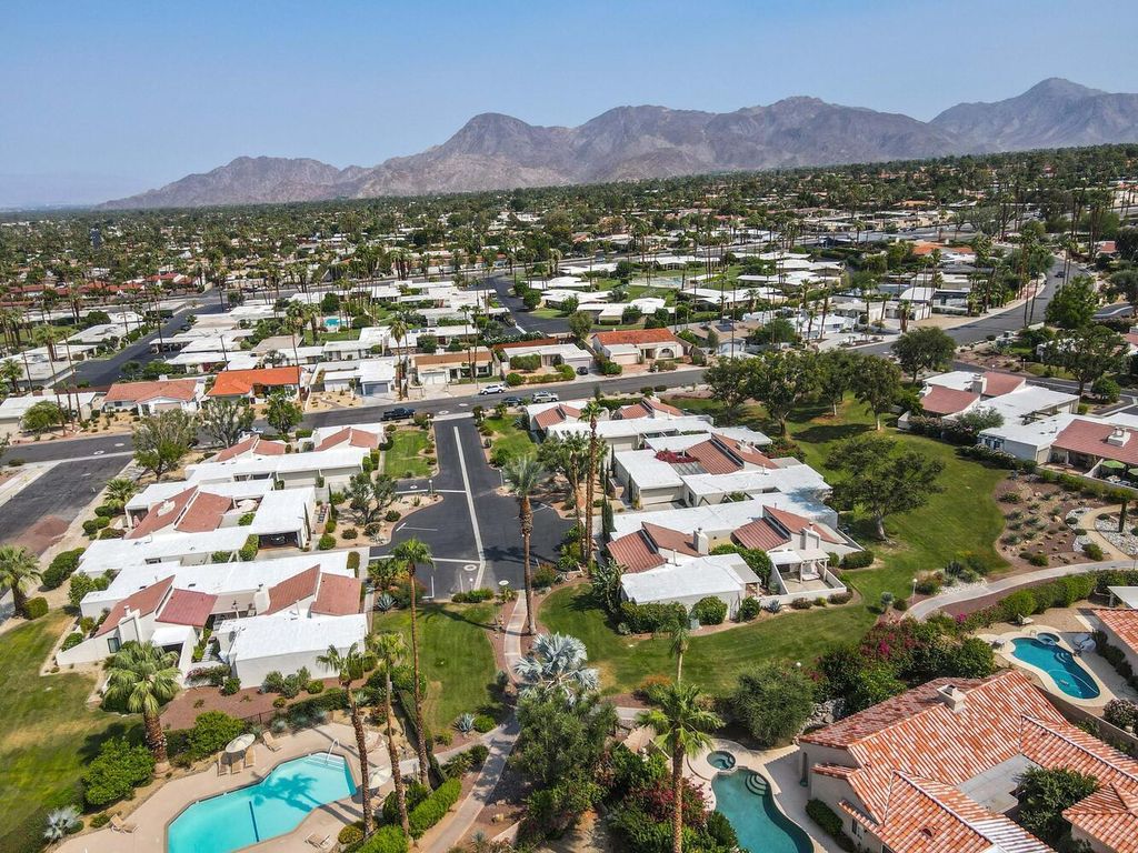listing image 1099528451669