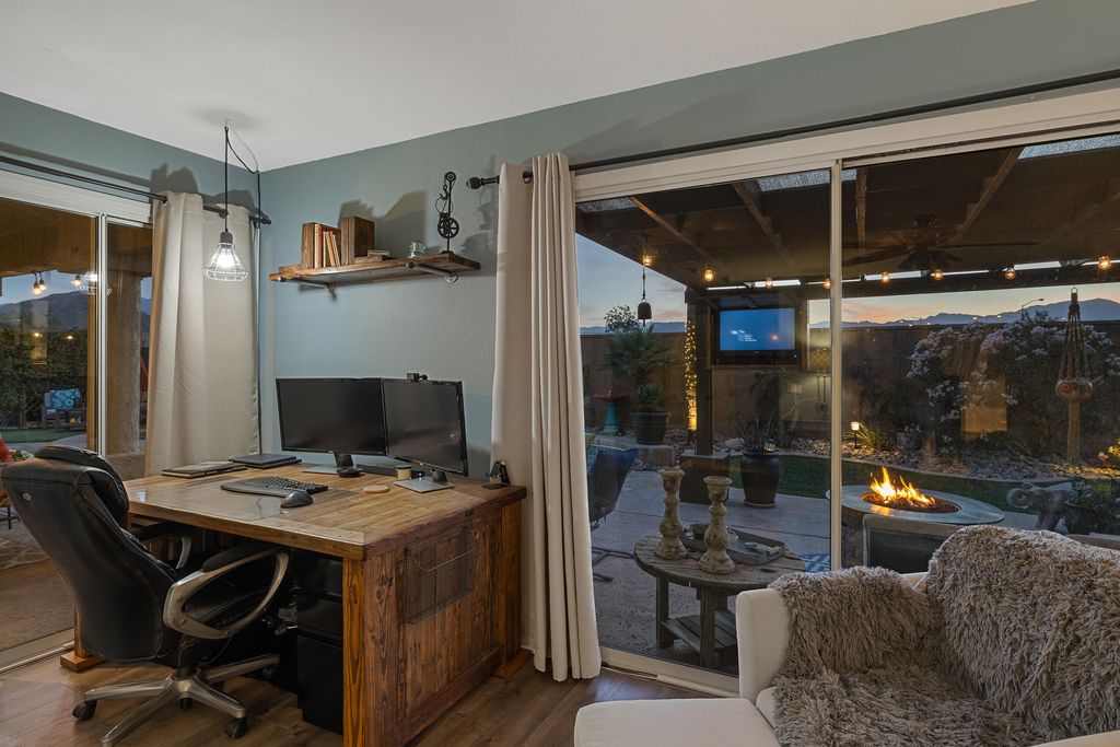listing image 10991956336868724953