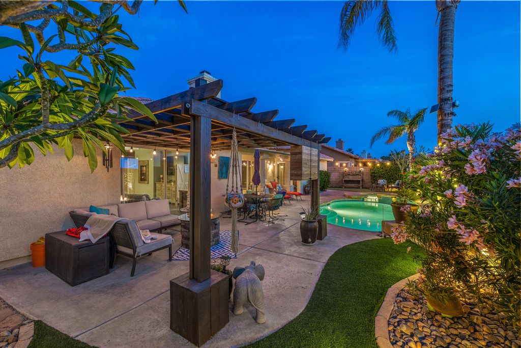 listing image 10993845197896266983