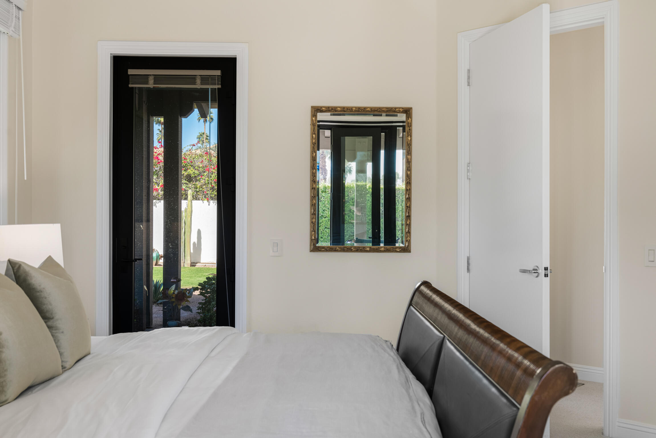 Palm Springs, California 92262, United States, 4 Bedrooms Bedrooms, ,4 BathroomsBathrooms,Residential,Active,23445