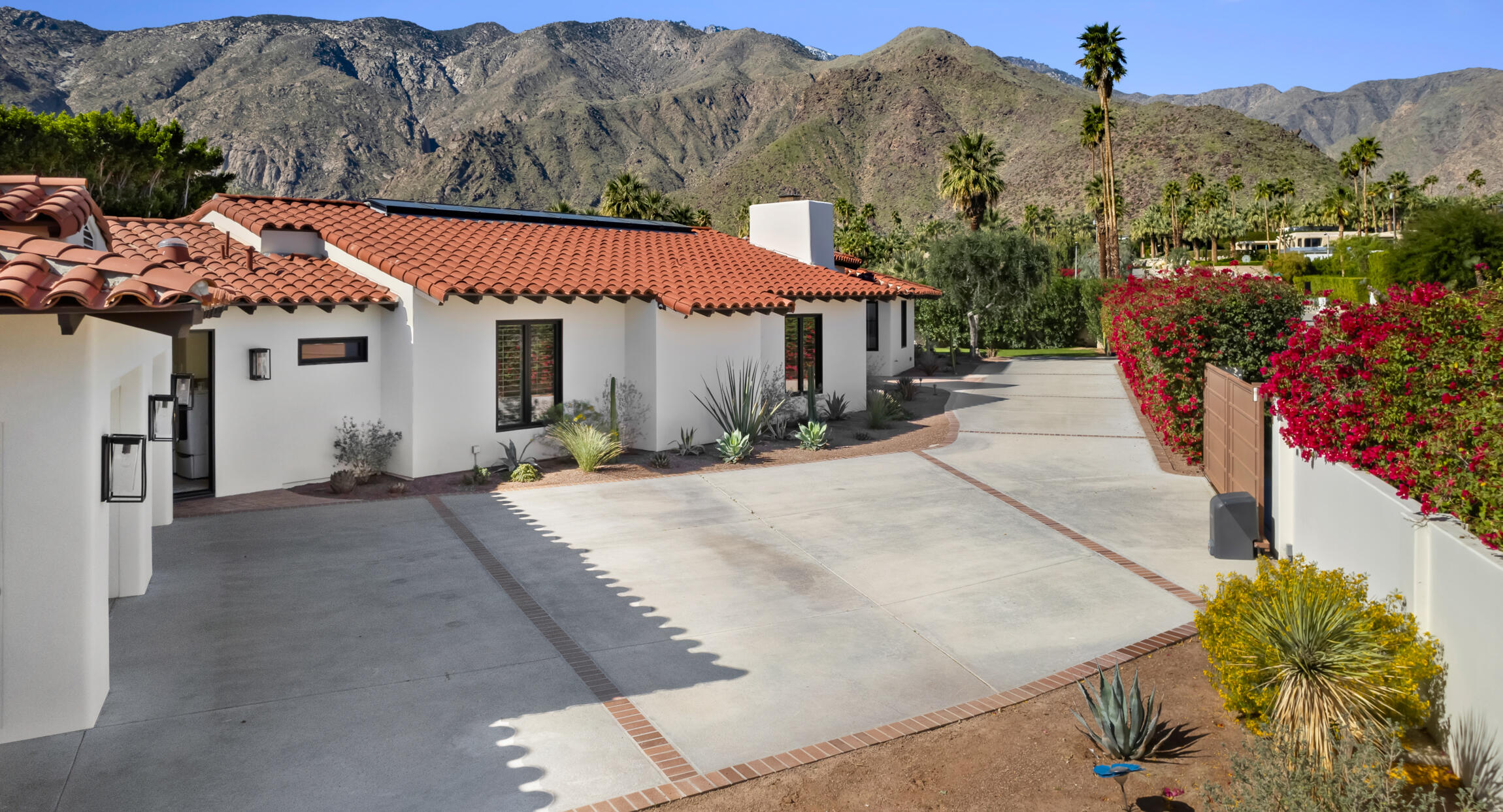 Palm Springs, California 92262, United States, 4 Bedrooms Bedrooms, ,4 BathroomsBathrooms,Residential,Active,23445