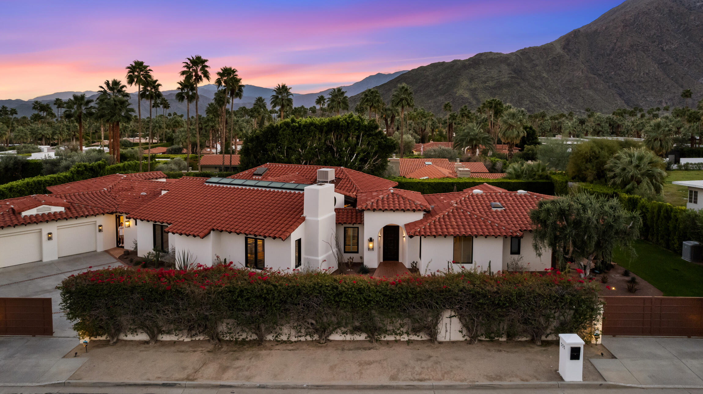 Palm Springs, California 92262, United States, 4 Bedrooms Bedrooms, ,4 BathroomsBathrooms,Residential,Active,23445