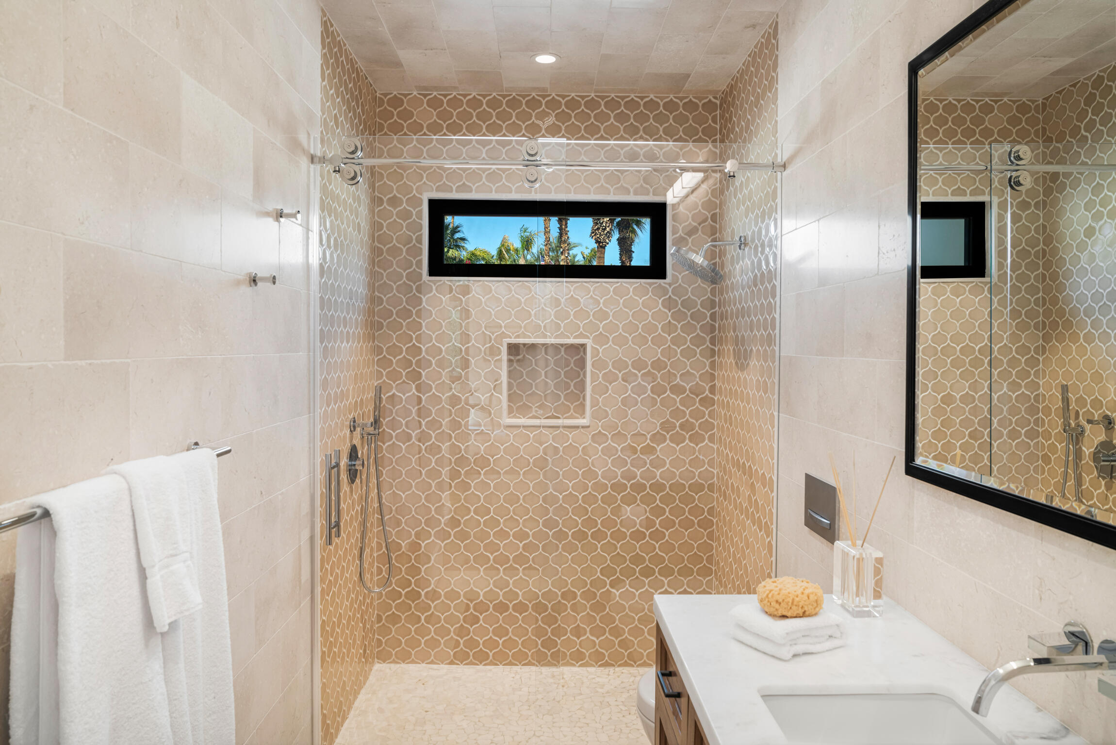 Palm Springs, California 92262, United States, 4 Bedrooms Bedrooms, ,4 BathroomsBathrooms,Residential,Active,23445