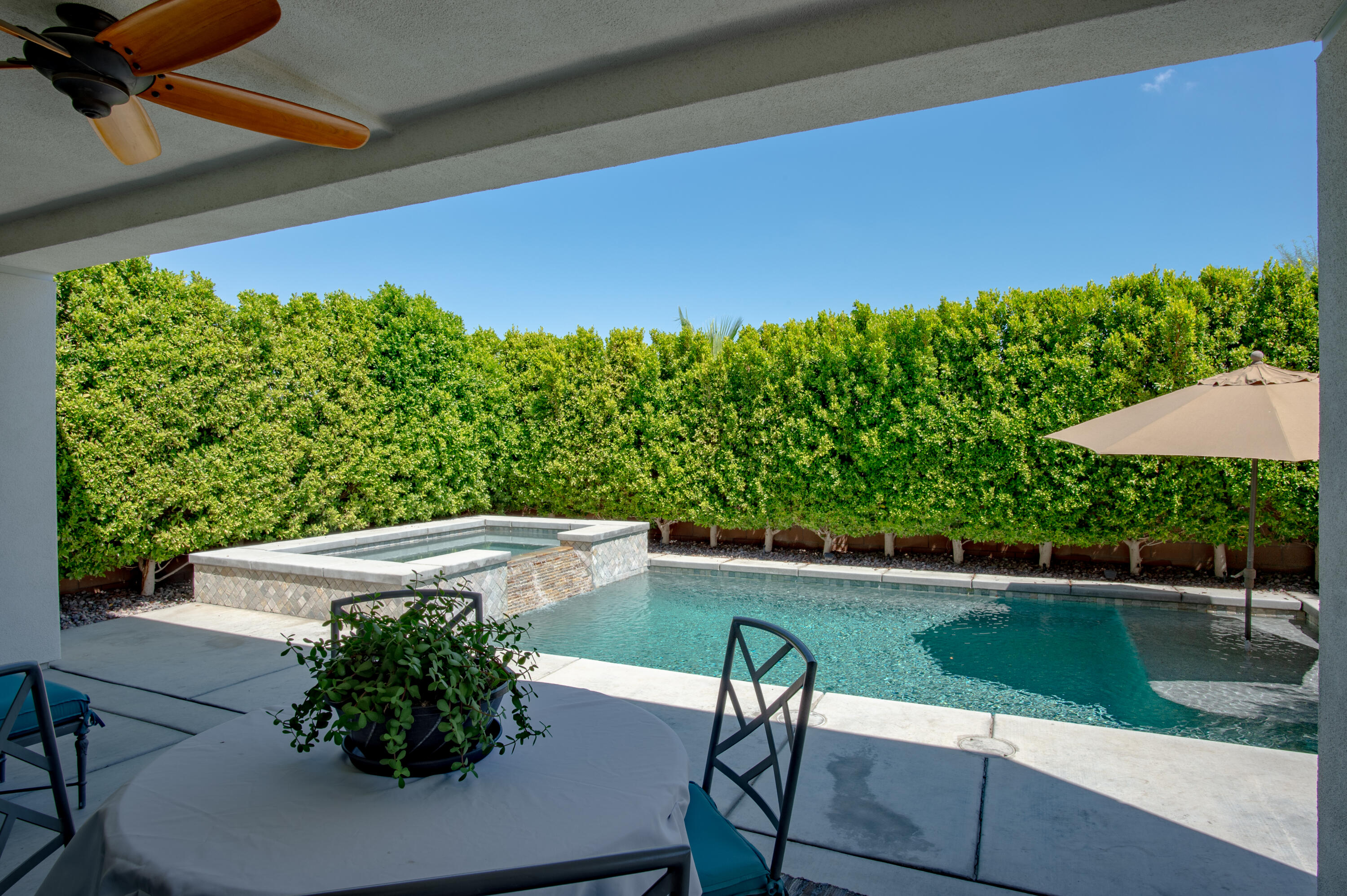 Palm Desert, California 92211, United States, 4 Bedrooms Bedrooms, ,3 BathroomsBathrooms,Residential,Active,241409