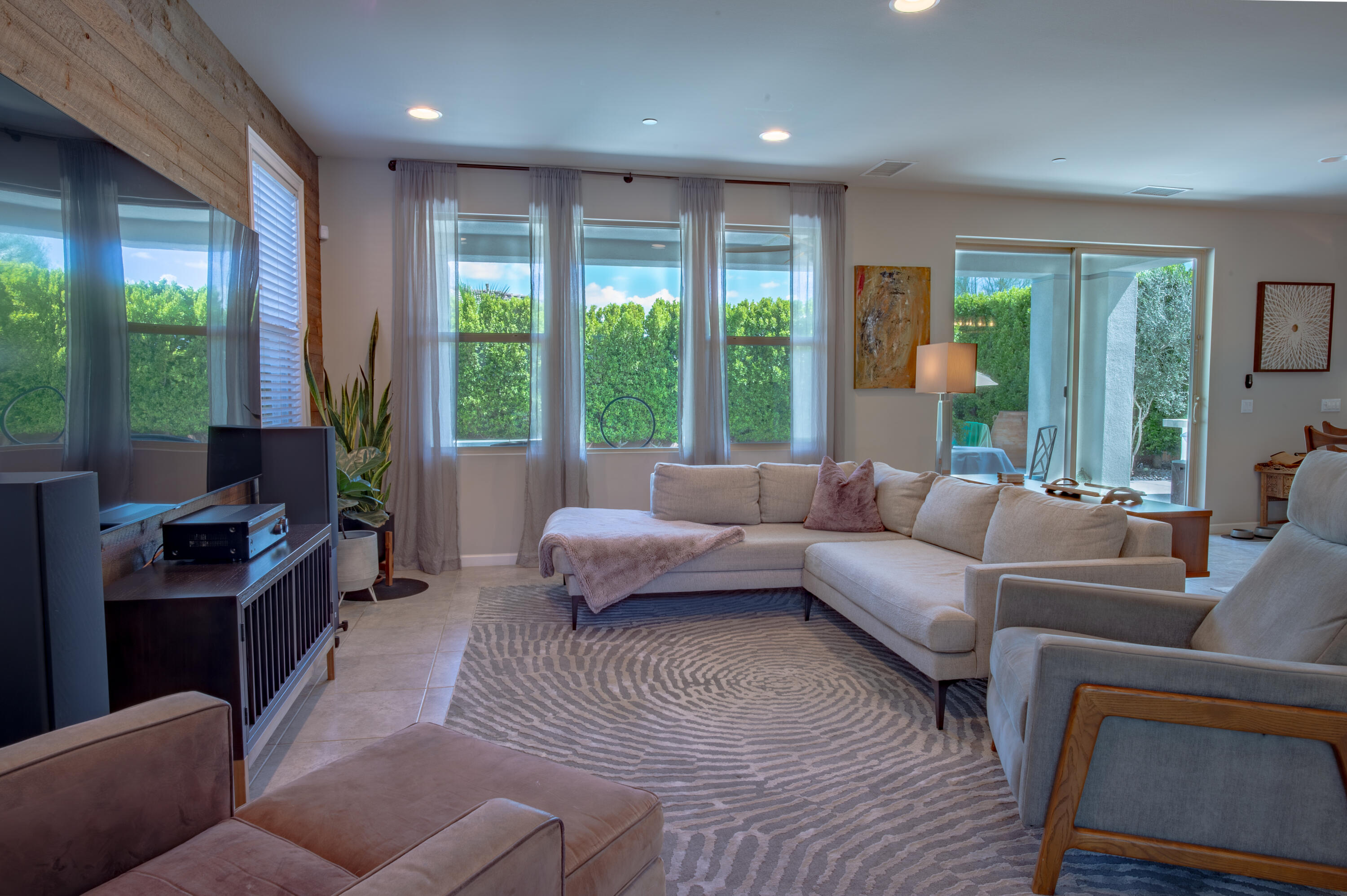 Palm Desert, California 92211, United States, 4 Bedrooms Bedrooms, ,3 BathroomsBathrooms,Residential,Active,241409