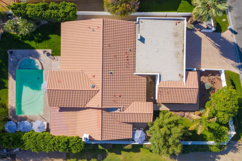 Photo of 50700 Calle Paloma, La Quinta, CA 92253 (MLS # 219146717)