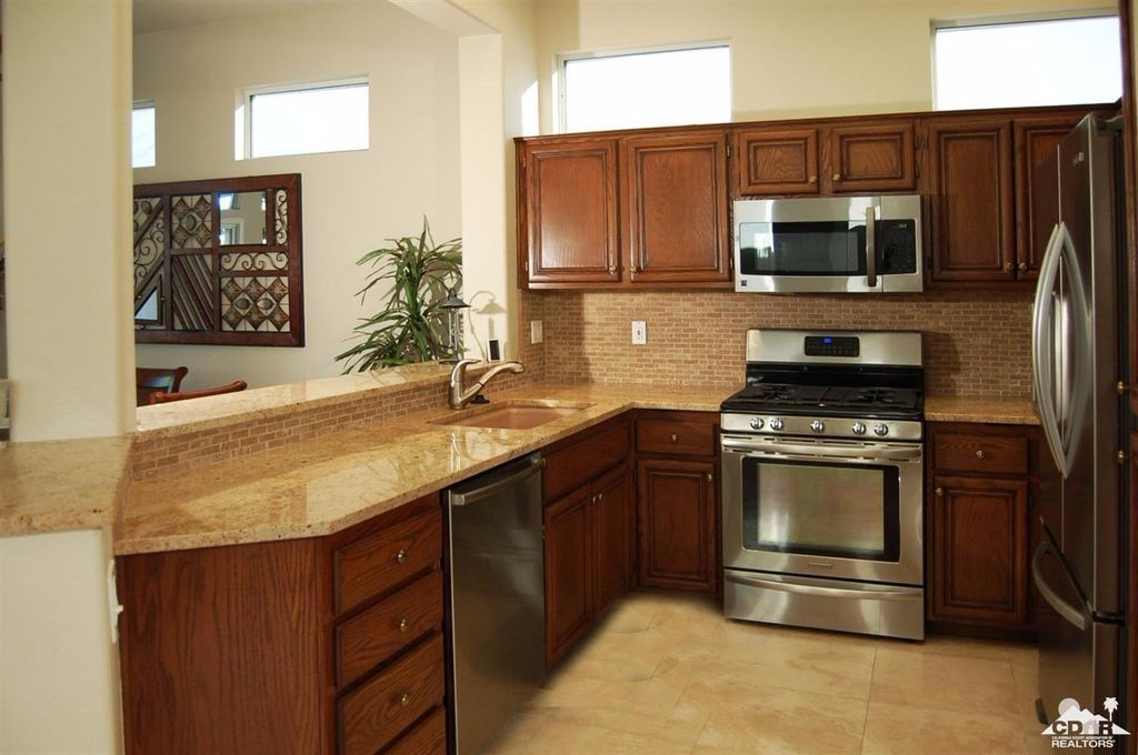 listing image 10994779033305967927