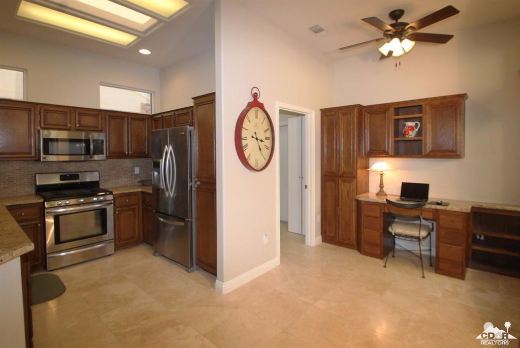 listing image 10990431175717263053
