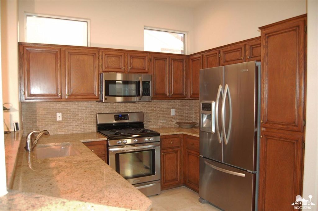 listing image 10995131906806795667