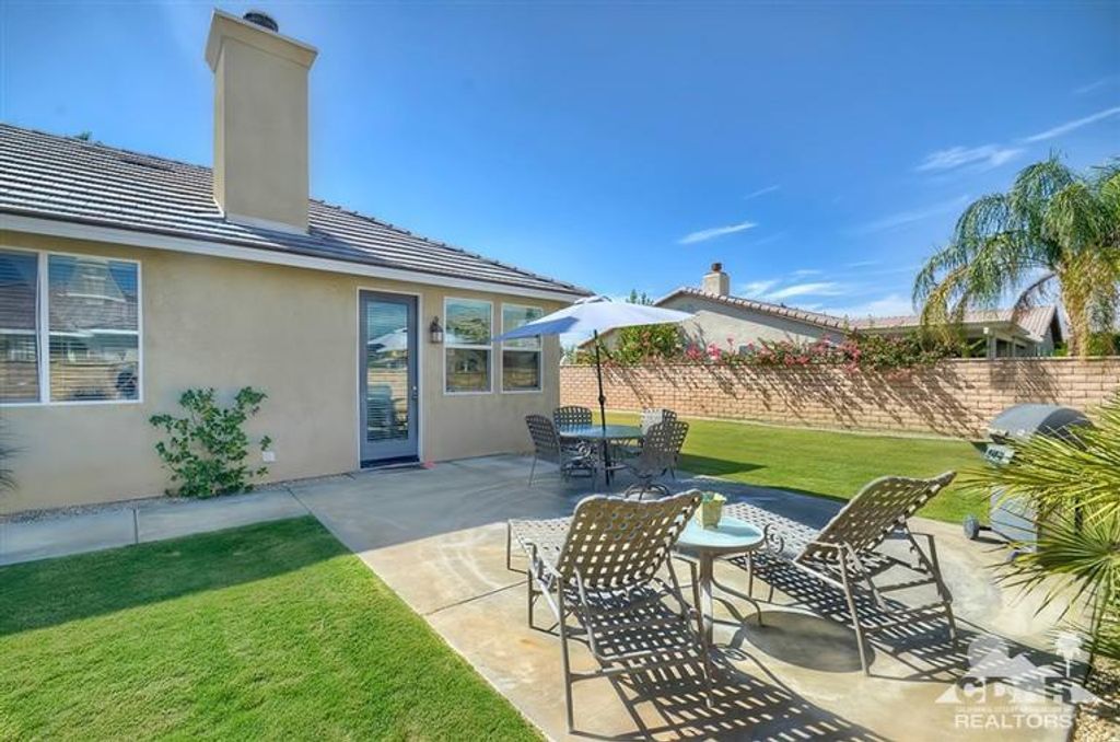 listing image 10998686701803606024