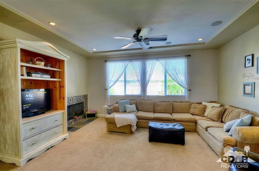 listing image 10993496907780528966