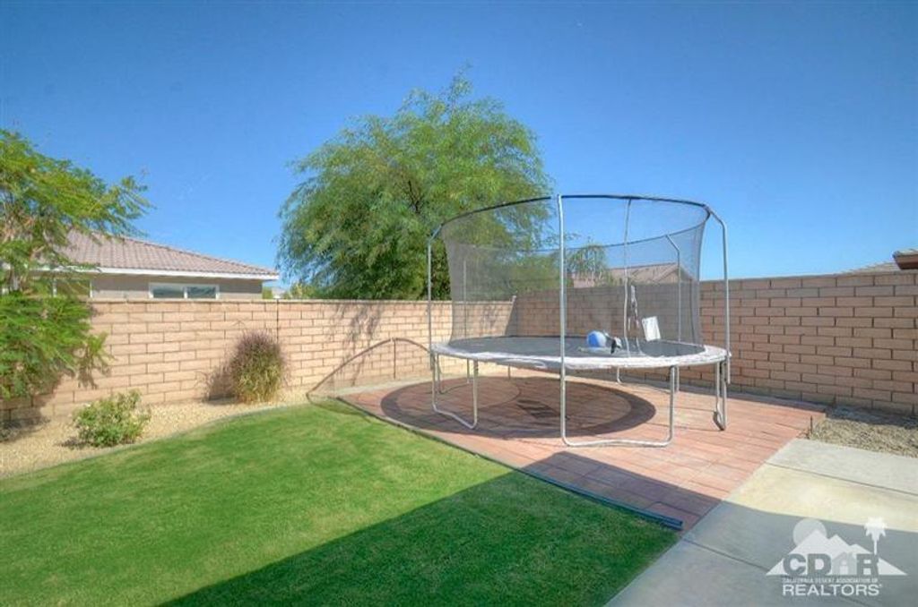 listing image 10991980950050507620