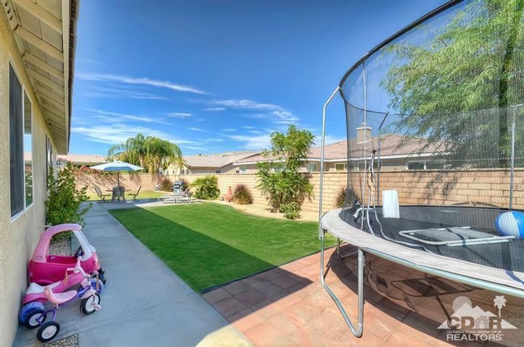 listing image 10992907789325973079