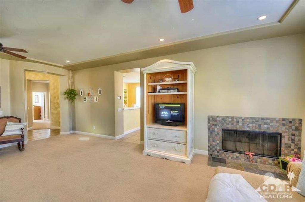 listing image 10995523262548204145