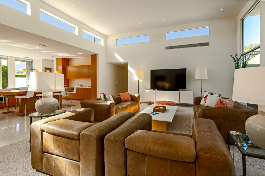 Palm Springs, California 92262, United States, 4 Bedrooms Bedrooms, ,4 BathroomsBathrooms,Residential,Pending,38088