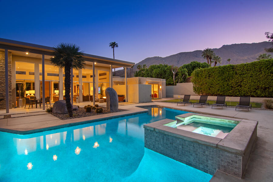 Palm Springs, California 92262, United States, 4 Bedrooms Bedrooms, ,4 BathroomsBathrooms,Residential,Pending,38088