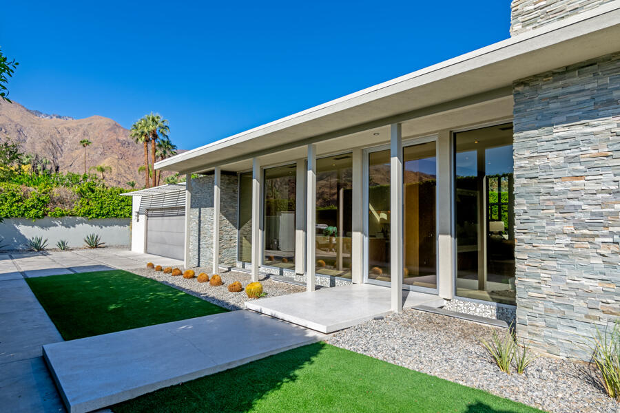 Palm Springs, California 92262, United States, 4 Bedrooms Bedrooms, ,4 BathroomsBathrooms,Residential,Pending,38088