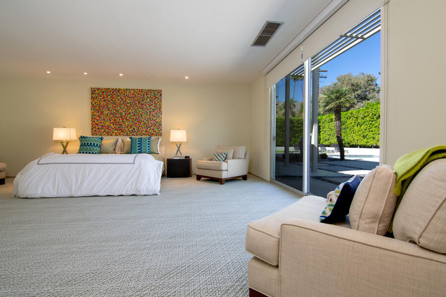 Palm Springs, California 92262, United States, 4 Bedrooms Bedrooms, ,4 BathroomsBathrooms,Residential,Pending,38088