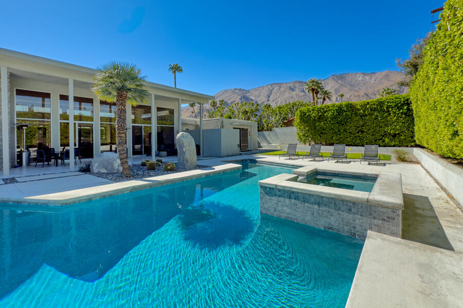 Palm Springs, California 92262, United States, 4 Bedrooms Bedrooms, ,4 BathroomsBathrooms,Residential,Pending,38088