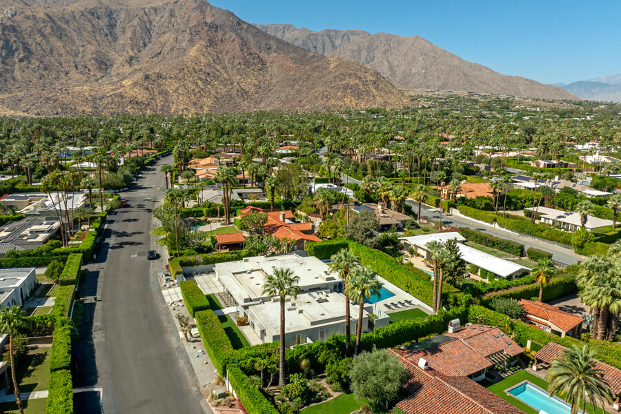 Palm Springs, California 92262, United States, 4 Bedrooms Bedrooms, ,4 BathroomsBathrooms,Residential,Pending,38088