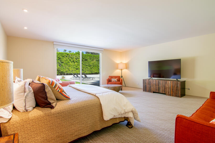 Palm Springs, California 92262, United States, 4 Bedrooms Bedrooms, ,4 BathroomsBathrooms,Residential,Pending,38088