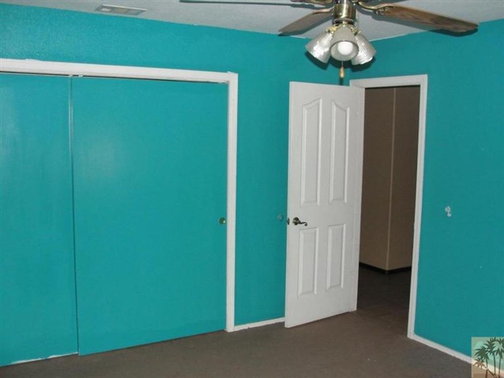 listing image 10995280136289676287