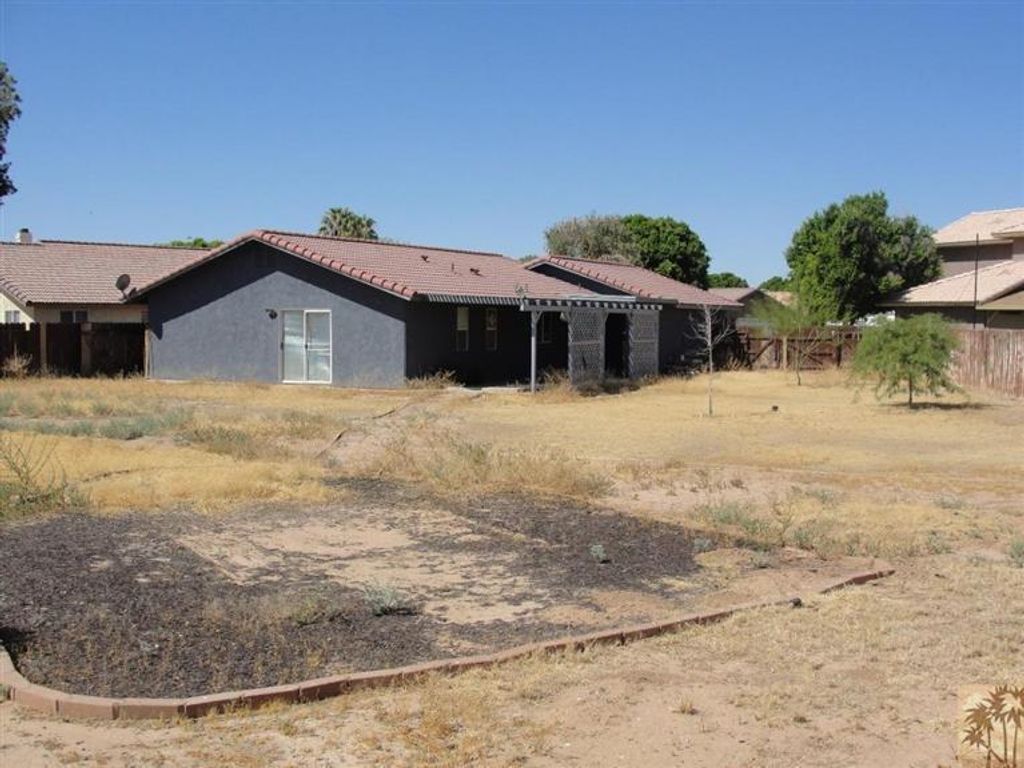 listing image 10995778219142664566
