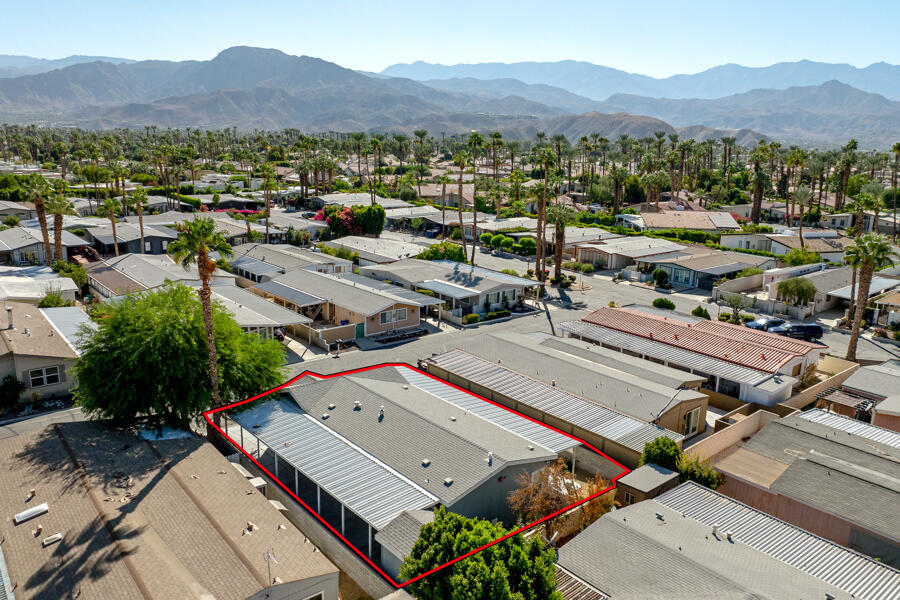 Rancho Mirage, California 92270, United States, 2 Bedrooms Bedrooms, ,2 BathroomsBathrooms,Residential,Pending,37943