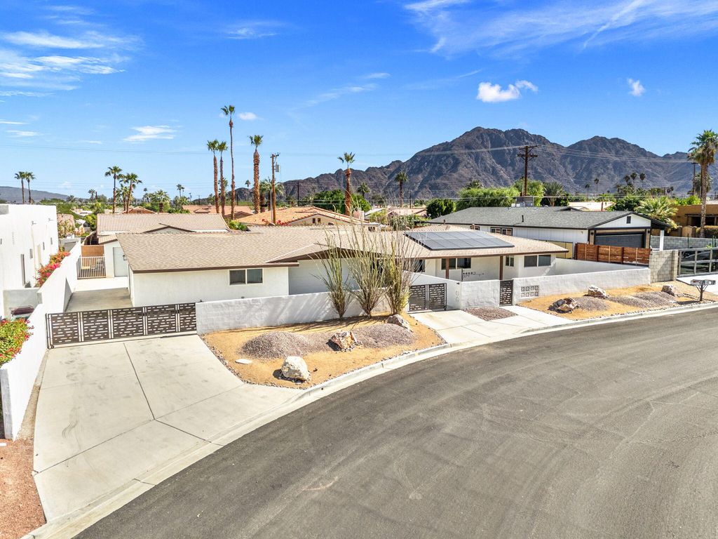 Photo of 51480 Avenida Obregon, La Quinta, CA 92253 (MLS # 219138140)