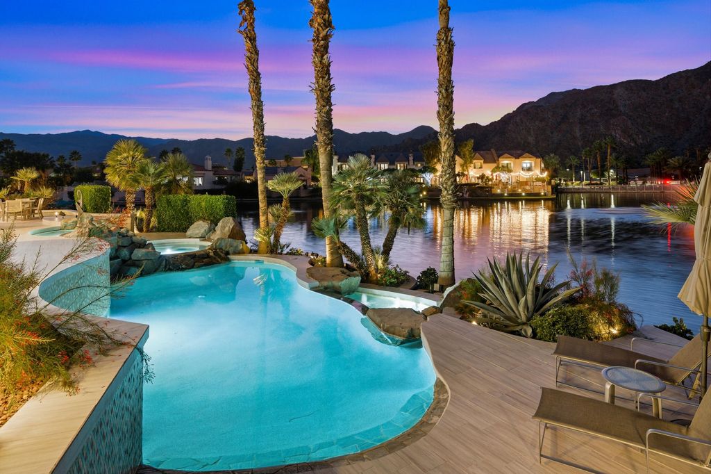 Photo of 47525 Via Montana, La Quinta, CA 92253 (MLS # 219141432)