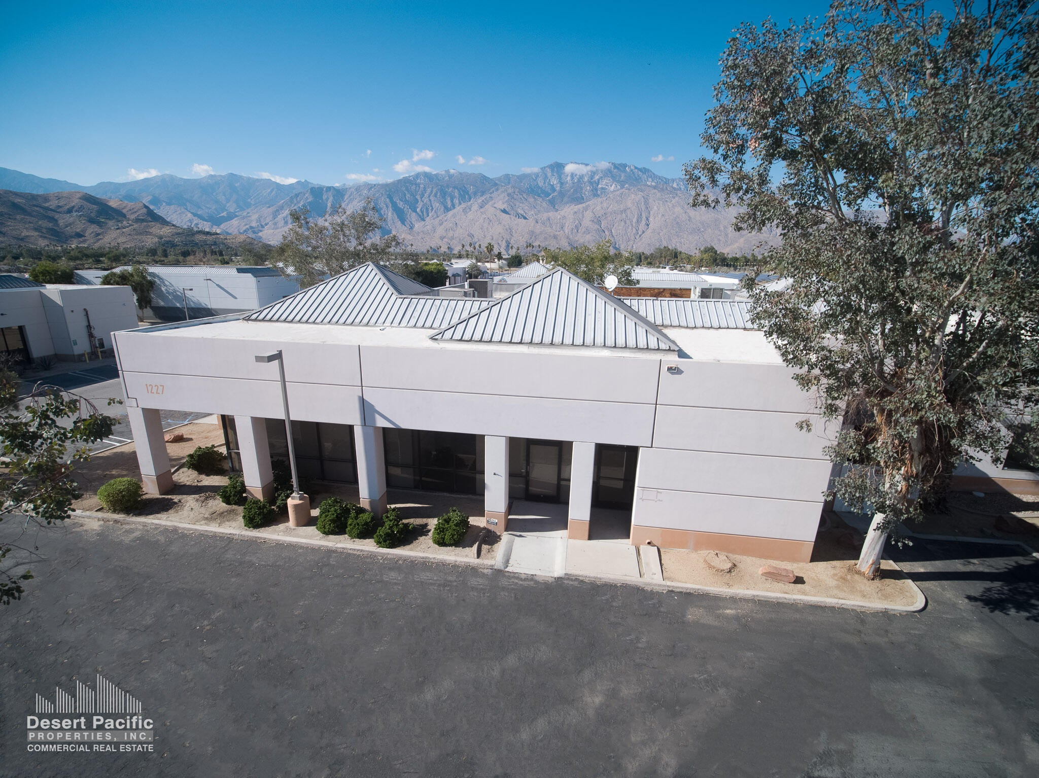 1227 S Gene Autry Trl, Palm Springs, CA 92264