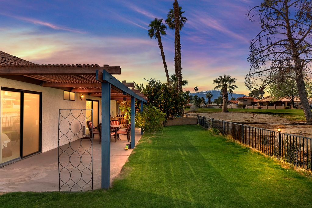 listing image 10993911010369416341