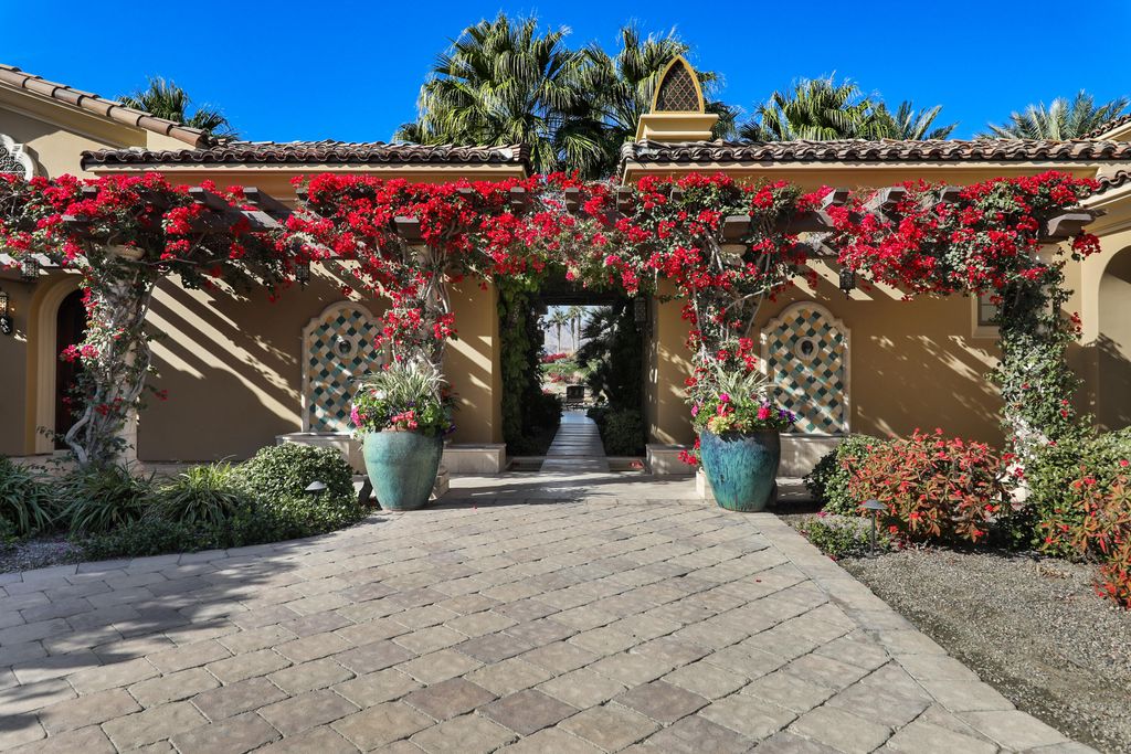 Photo of 52345 Via Savona, La Quinta, CA 92253 (MLS # 219140241)