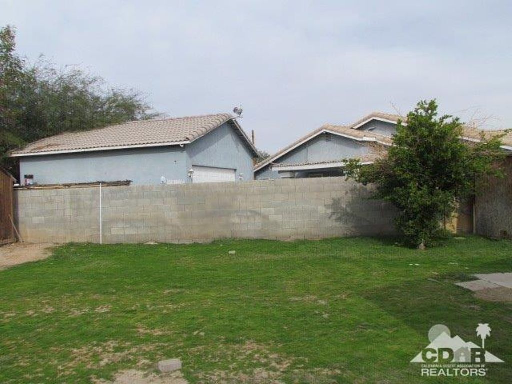 listing image 10993012239078470222