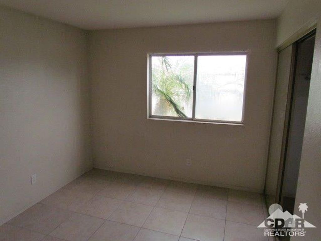 listing image 10993384003175459217