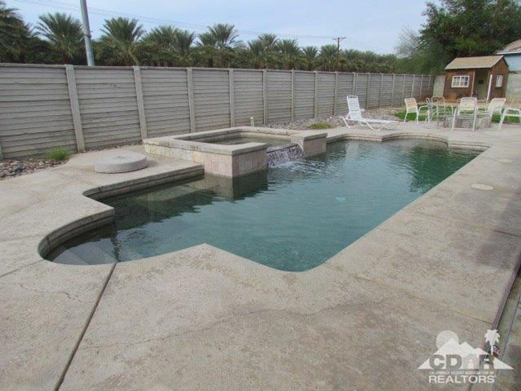 listing image 10994202235279206301