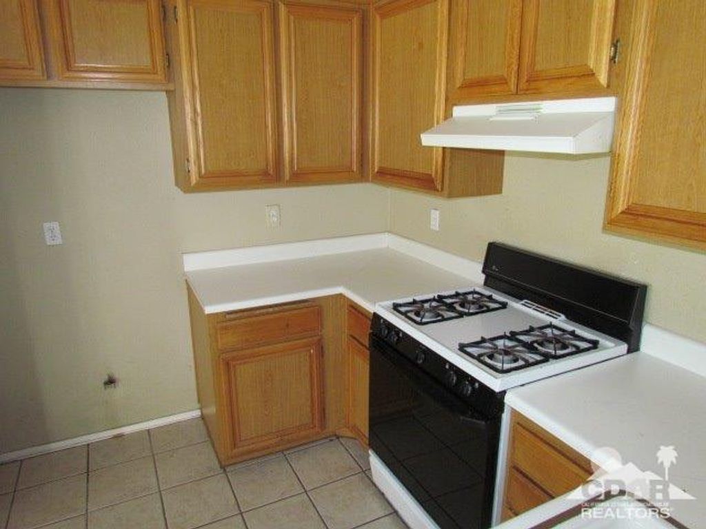 listing image 10997197943008672714
