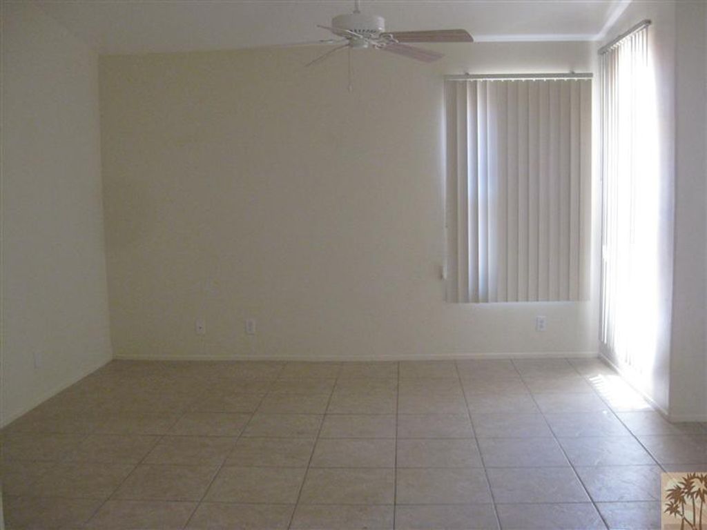 listing image 10993137880376266734