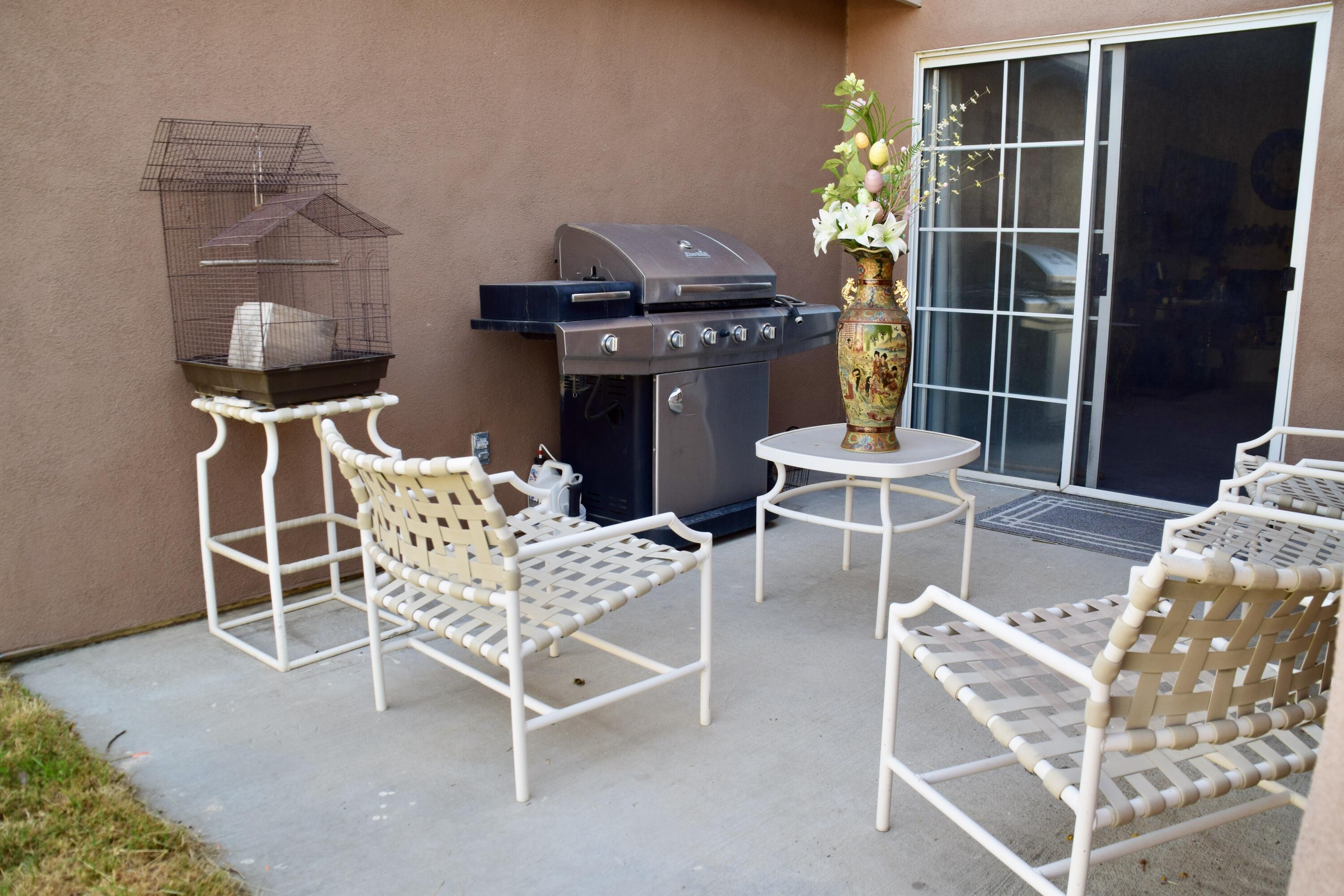 La Quinta, California 92253, United States, 3 Bedrooms Bedrooms, ,2 BathroomsBathrooms,Residential,Pending,125359