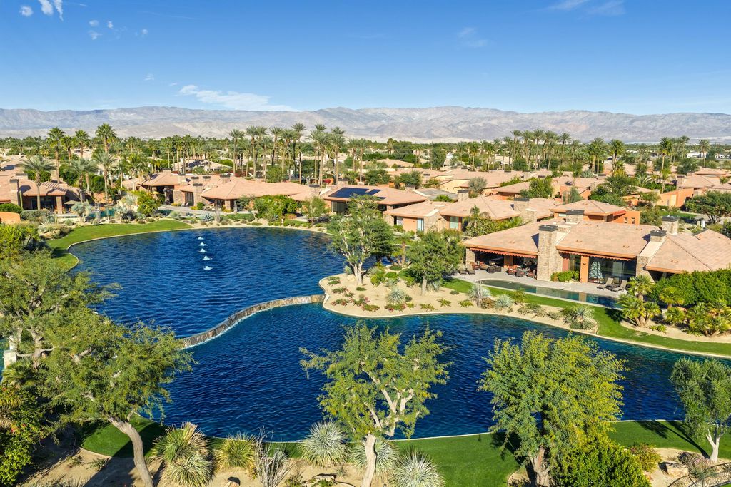 Photo of 79610 Via Sin Cuidado, La Quinta, CA 92253 (MLS # 219141263)