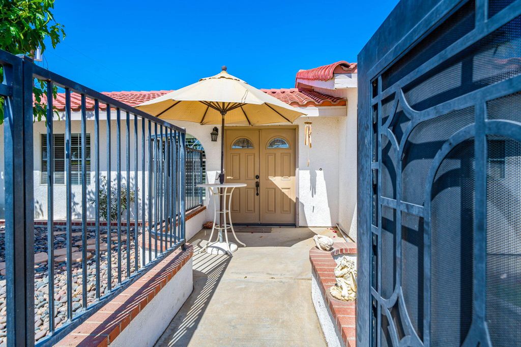 Photo of 78741 Bottlebrush Drive, La Quinta, CA 92253 (MLS # 219130940)