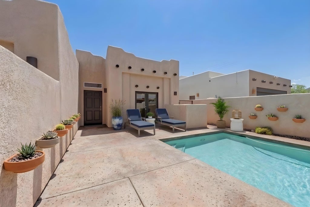 Photo of 54220 Avenida Carranza, La Quinta, CA 92253 (MLS # 219150484)
