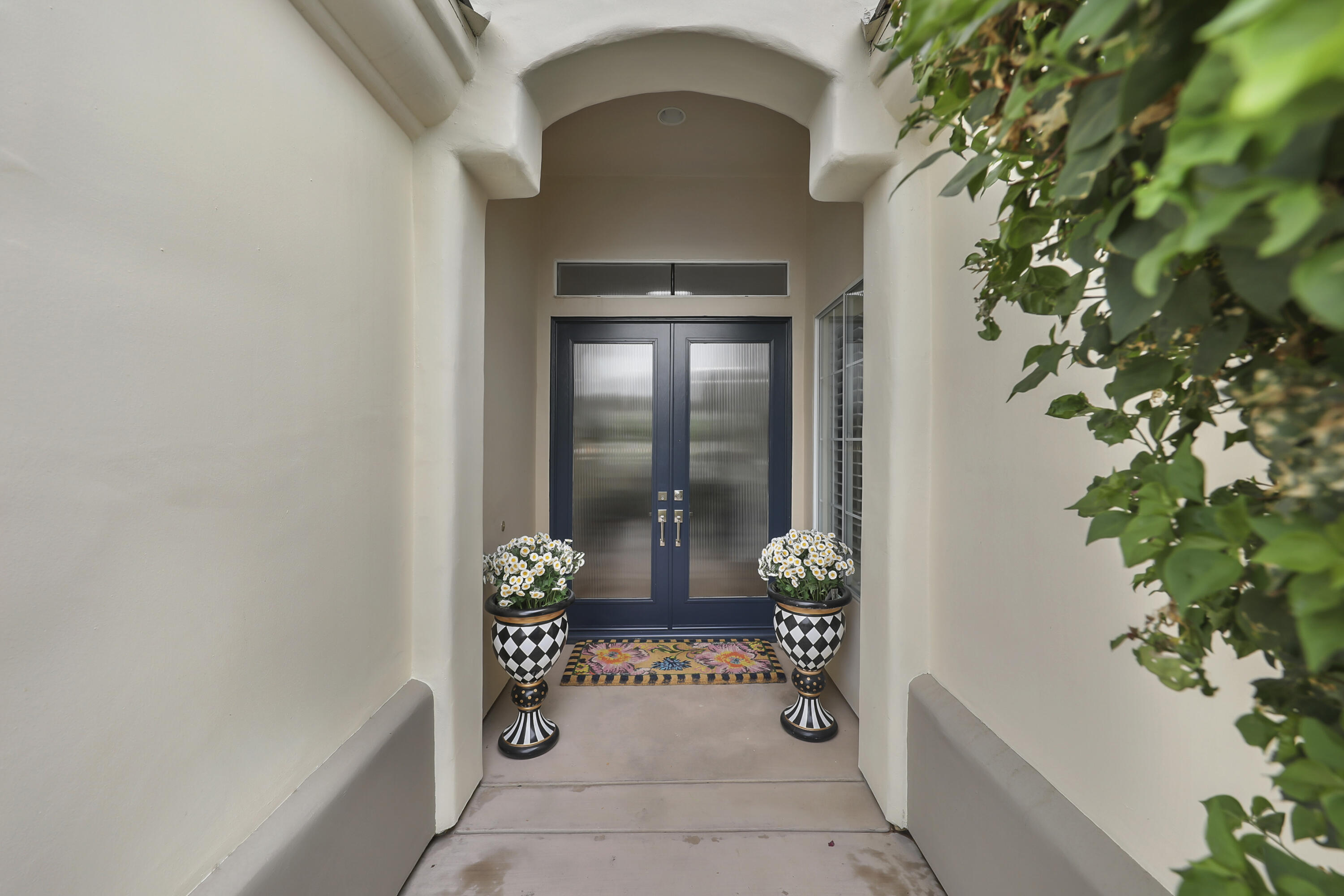 Indian Wells, California 92210, United States, 4 Bedrooms Bedrooms, ,3 BathroomsBathrooms,Residential,Pending,197417